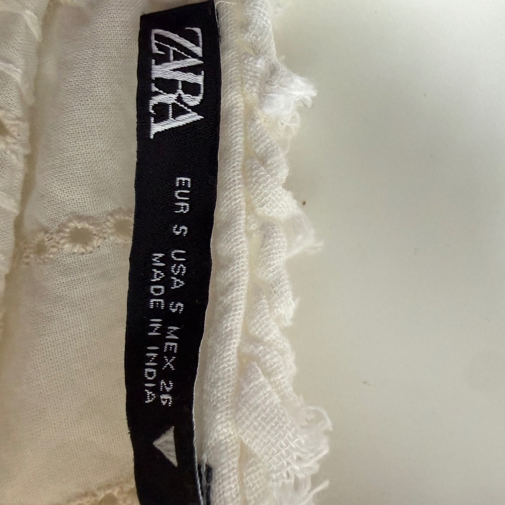ZARA Women Cream Eyelet Tie Front Ruffle Trim Sleeveless Top Size S Chic - Picture 8 of 11